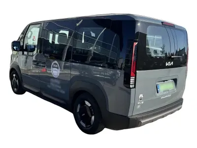 SZARY VAN KIA PV5 z 2025 r., ELEKTRYCZNY, skrzynia biegów AUTOMATYCZNA 163KM, zdjęcie 10 z 19