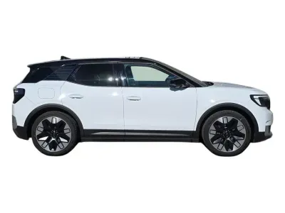 BIAŁY SUV FORD EXPLORER z 2024 r., ELEKTRYCZNY, skrzynia biegów AUTOMATYCZNA 210KM, zdjęcie 20 z 27