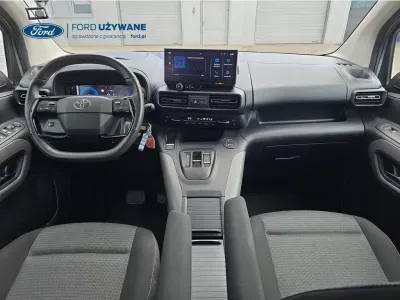 SZARY VAN TOYOTA PROACE CITY VERSO z 2024 r., DIESEL, skrzynia biegów AUTOMATYCZNA 96KM, zdjęcie 15 z 25