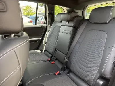 CZARNY SUV MERCEDES CLASE GLB z 2022 r., BENZYNA, skrzynia biegów AUTOMATYCZNA 163KM, zdjęcie 5 z 19