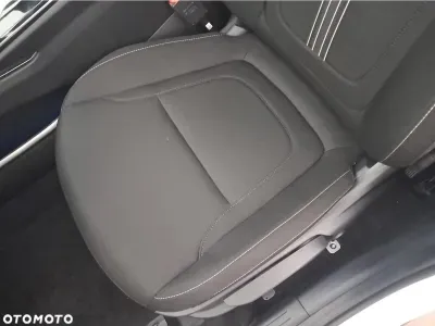 BIAŁY SUV HYUNDAI TUCSON z 2024 r., HYBRYDA/BENZYNA, skrzynia biegów AUTOMATYCZNA 230KM, zdjęcie 10 z 18