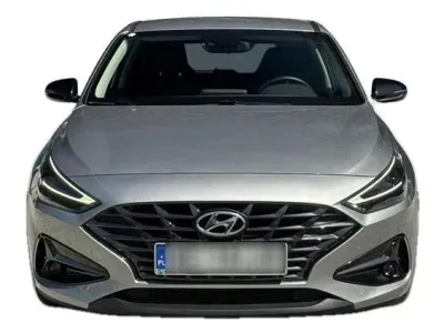 SREBRNY HATCHBACK HYUNDAI I30 z 2023 r., BENZYNA, skrzynia biegów AUTOMATYCZNA 120KM, zdjęcie 2 z 19