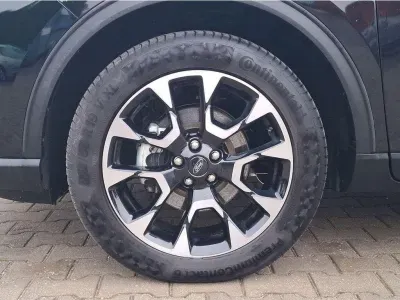 CZARNY SUV FORD KUGA z 2025 r., HYBRYDA/BENZYNA, skrzynia biegów AUTOMATYCZNA 178KM, zdjęcie 8 z 28