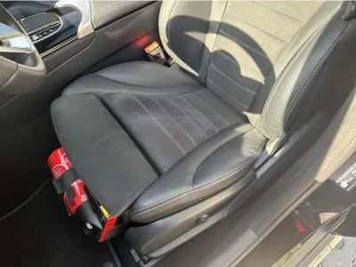 CZARNY SUV MERCEDES CLASE EQC z 2022 r., ELEKTRYCZNY, skrzynia biegów AUTOMATYCZNA 408KM, zdjęcie 15 z 18