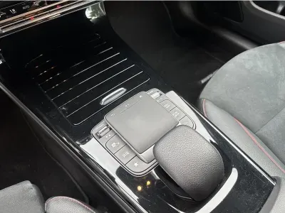 BIAŁY SEDAN MERCEDES CLASE CLA z 2022 r., BENZYNA, skrzynia biegów AUTOMATYCZNA 163KM, zdjęcie 6 z 19