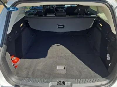 BIAŁY KOMBI FORD FOCUS z 2023 r., DIESEL, skrzynia biegów AUTOMATYCZNA 85KM, zdjęcie 7 z 26