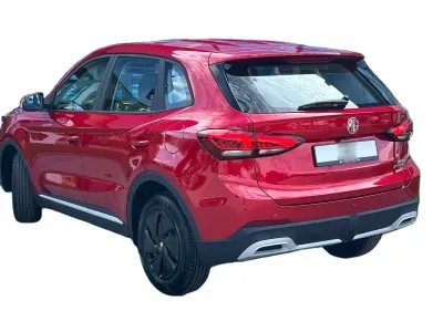 CZERWONY HATCHBACK MG ZS z 2026 r., HYBRYDA/BENZYNA, skrzynia biegów AUTOMATYCZNA 197KM, zdjęcie 7 z 15