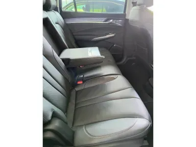 SZARY SUV MG S9 z 2026 r., HYBRYDA/BENZYNA, skrzynia biegów AUTOMATYCZNA 299KM, zdjęcie 11 z 19