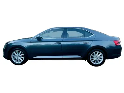 SZARY SEDAN SKODA SUPERB III z 2021 r., BENZYNA, skrzynia biegów AUTOMATYCZNA 150KM, zdjęcie 2 z 15