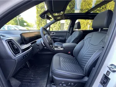 BIAŁY SUV KIA SORENTO IV z 2024 r., DIESEL, skrzynia biegów AUTOMATYCZNA 193KM, zdjęcie 16 z 17