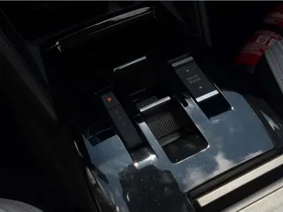 BIAŁY SEDAN CITROEN C4 z 2026 r., HYBRYDA/BENZYNA, skrzynia biegów AUTOMATYCZNA 145KM, zdjęcie 4 z 15