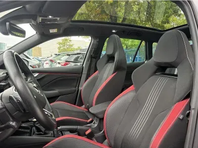 SZARY SUV SKODA KAMIQ z 2022 r., BENZYNA, skrzynia biegów AUTOMATYCZNA 150KM, zdjęcie 9 z 19