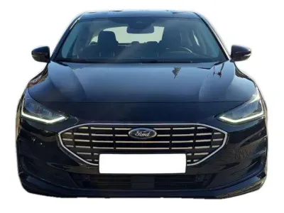 CZARNY HATCHBACK FORD FOCUS z 2023 r., BENZYNA, skrzynia biegów MANUALNA 92KM, zdjęcie 9 z 29
