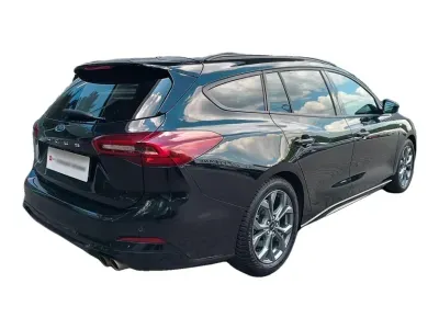 CZARNY KOMBI FORD FOCUS z 2025 r., HYBRYDA/BENZYNA, skrzynia biegów AUTOMATYCZNA 155KM, zdjęcie 2 z 16