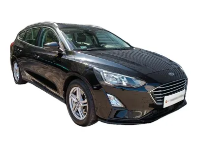CZARNY KOMBI FORD FOCUS TURNIER z 2021 r., DIESEL, skrzynia biegów MANUALNA 120KM, zdjęcie 9 z 15