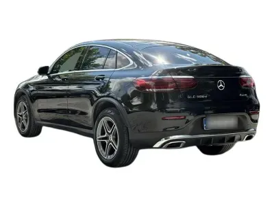 CZARNY SUV MERCEDES CLASE GLC z 2023 r., DIESEL, skrzynia biegów AUTOMATYCZNA 245KM, zdjęcie 5 z 18