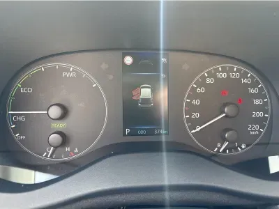 BIAŁY HATCHBACK TOYOTA YARIS z 2025 r., HYBRYDA/BENZYNA, skrzynia biegów AUTOMATYCZNA 116KM, zdjęcie 6 z 19