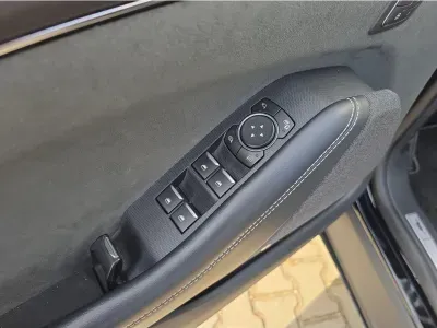 CZARNY SUV FORD MUSTANG MACH-E z 2022 r., ELEKTRYCZNY, skrzynia biegów AUTOMATYCZNA 358KM, zdjęcie 29 z 29