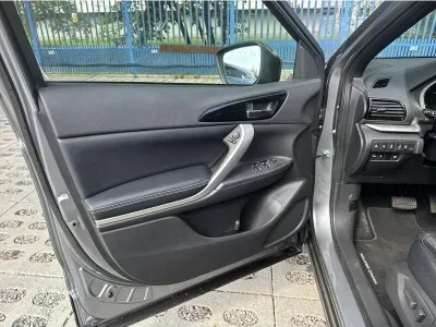 SZARY SUV MITSUBISHI ECLIPSE CROSS z 2022 r., HYBRYDA/BENZYNA, skrzynia biegów AUTOMATYCZNA 188KM, zdjęcie 9 z 19