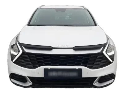 BIAŁY SUV KIA SPORTAGE z 2023 r., BENZYNA, skrzynia biegów MANUALNA 110KM, zdjęcie 13 z 24