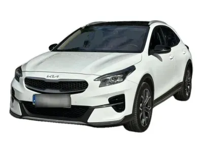 BIAŁY SUV KIA XCEED z 2022 r., BENZYNA, skrzynia biegów AUTOMATYCZNA 160KM, zdjęcie główne
