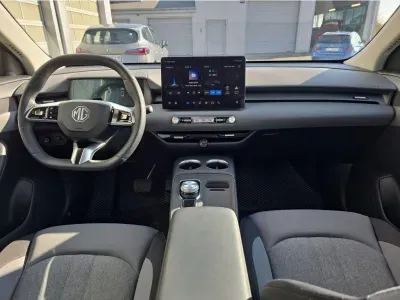 SZARY SUV MG MGS5 EV z 2025 r., ELEKTRYCZNY, skrzynia biegów AUTOMATYCZNA 125KM, zdjęcie 19 z 28