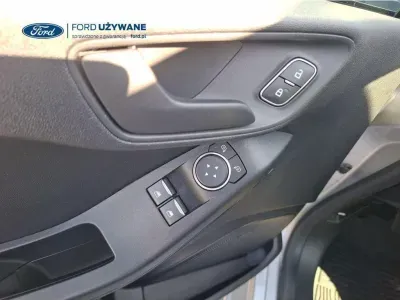 SREBRNY HATCHBACK FORD FIESTA z 2020 r., BENZYNA, skrzynia biegów MANUALNA 55KM, zdjęcie 3 z 29