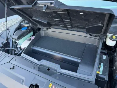 CZARNY SUV KIA EV6 z 2025 r., ELEKTRYCZNY, skrzynia biegów AUTOMATYCZNA 239KM, zdjęcie 31 z 38