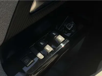 SZARY SUV CITROEN C5 AIRCROSS z 2026 r., HYBRYDA/BENZYNA, skrzynia biegów AUTOMATYCZNA 145KM, zdjęcie 11 z 18