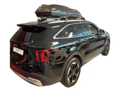 CZARNY KOMBI KIA SORENTO z 2026 r., BENZYNA, skrzynia biegów AUTOMATYCZNA 160KM, zdjęcie 4 z 5