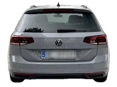 SZARY KOMBI VOLKSWAGEN PASSAT z 2023 r., BENZYNA, skrzynia biegów AUTOMATYCZNA 150KM, zdjęcie 3 z 19