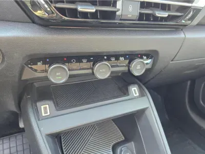 SZARY SEDAN CITROEN C4 X z 2023 r., BENZYNA, skrzynia biegów AUTOMATYCZNA 131KM, zdjęcie 15 z 20