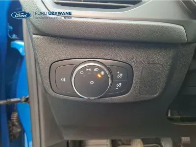 NIEBIESKI HATCHBACK FORD FOCUS z 2023 r., BENZYNA, skrzynia biegów MANUALNA 92KM, zdjęcie 14 z 28
