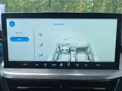 NIEBIESKI KOMBI FORD FOCUS z 2024 r., DIESEL, skrzynia biegów AUTOMATYCZNA 115KM, zdjęcie 7 z 20