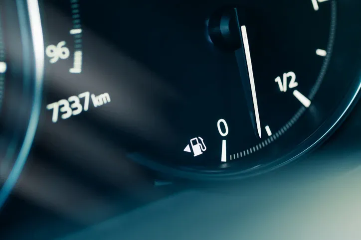 Używane samochody osobowe do 50 tysięcy złotych – przegląd modeli z niskim przebiegiem.