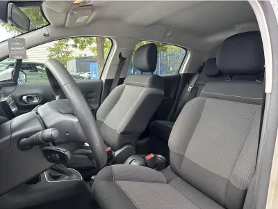 BEŻOWY HATCHBACK CITROEN C3 z 2024 r., BENZYNA, skrzynia biegów AUTOMATYCZNA 110KM, zdjęcie 16 z 19