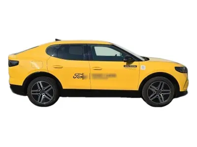 ŻÓŁTY HATCHBACK FORD CAPRI z 2025 r., ELEKTRYCZNY, skrzynia biegów AUTOMATYCZNA 210KM, zdjęcie 5 z 28