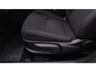 NIEBIESKI SUV KIA SPORTAGE z 2026 r., HYBRYDA/BENZYNA, skrzynia biegów AUTOMATYCZNA 239KM, zdjęcie 16 z 18