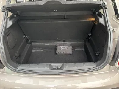 SZARY HATCHBACK MINI MINI z 2023 r., BENZYNA, skrzynia biegów AUTOMATYCZNA 136KM, zdjęcie 12 z 19
