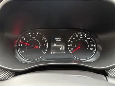 POMARAŃCZOWY HATCHBACK DACIA SANDERO III z 2022 r., BENZYNA, skrzynia biegów MANUALNA 90KM, zdjęcie 4 z 19