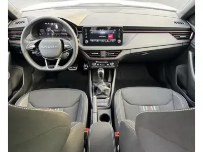 BIAŁY HATCHBACK SKODA KAMIQ z 2025 r., BENZYNA, skrzynia biegów AUTOMATYCZNA 150KM, zdjęcie 17 z 19