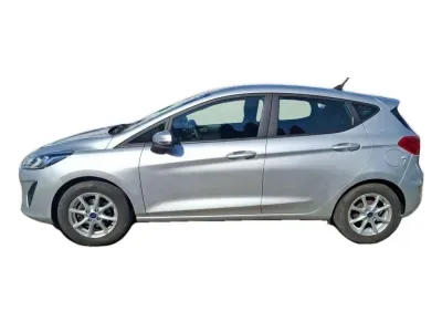 SREBRNY HATCHBACK FORD FIESTA z 2020 r., BENZYNA, skrzynia biegów MANUALNA 55KM, zdjęcie 16 z 29