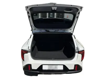 BIAŁY HATCHBACK KIA K4 z 2026 r., BENZYNA, skrzynia biegów AUTOMATYCZNA 180KM, zdjęcie 3 z 18