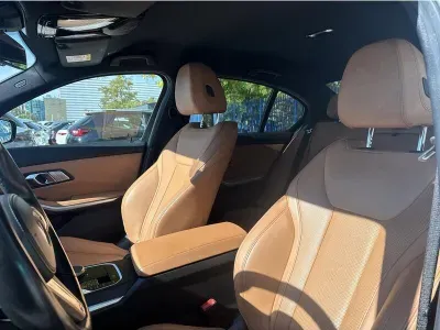 SZARY SEDAN BMW SERIE 3 LIM z 2023 r., BENZYNA, skrzynia biegów AUTOMATYCZNA 184KM, zdjęcie 2 z 18