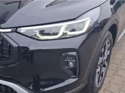 CZARNY SUV FORD KUGA z 2025 r., HYBRYDA/BENZYNA, skrzynia biegów AUTOMATYCZNA 178KM, zdjęcie 26 z 28