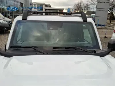 BIAŁY SUV FORD BRONCO z 2023 r., BENZYNA, skrzynia biegów AUTOMATYCZNA 246KM, zdjęcie 12 z 32