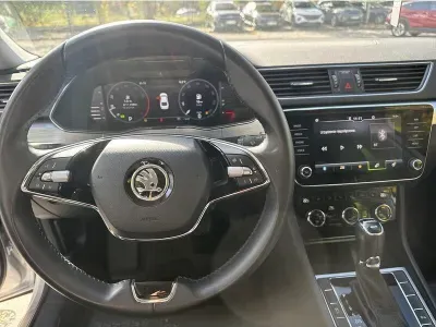 SREBRNY HATCHBACK SKODA SUPERB z 2023 r., BENZYNA, skrzynia biegów AUTOMATYCZNA 280KM, zdjęcie 4 z 19