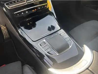 CZARNY SUV MERCEDES CLASE EQC z 2022 r., ELEKTRYCZNY, skrzynia biegów AUTOMATYCZNA 408KM, zdjęcie 12 z 18