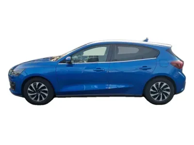 NIEBIESKI HATCHBACK FORD FOCUS z 2023 r., BENZYNA, skrzynia biegów MANUALNA 92KM, zdjęcie 20 z 28