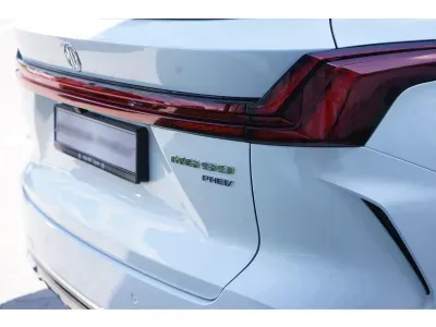 SZARY SUV MG MGS9 PHEV z 2026 r., HYBRYDA/BENZYNA, skrzynia biegów AUTOMATYCZNA 299KM, zdjęcie 7 z 12